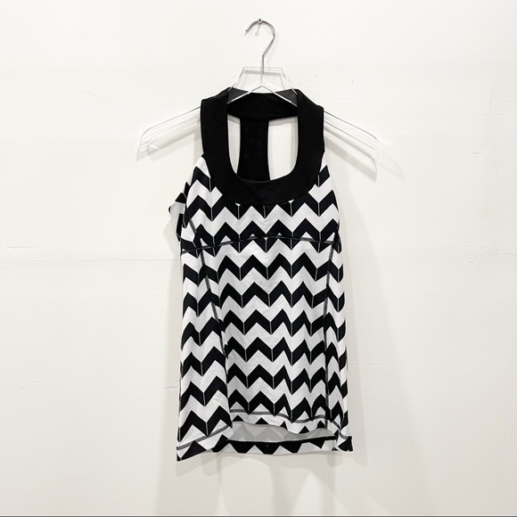 Lululemon Scoop Neck Tank Arrow Chevron Polar Cream Black Size 6 - Picture 1 of 5